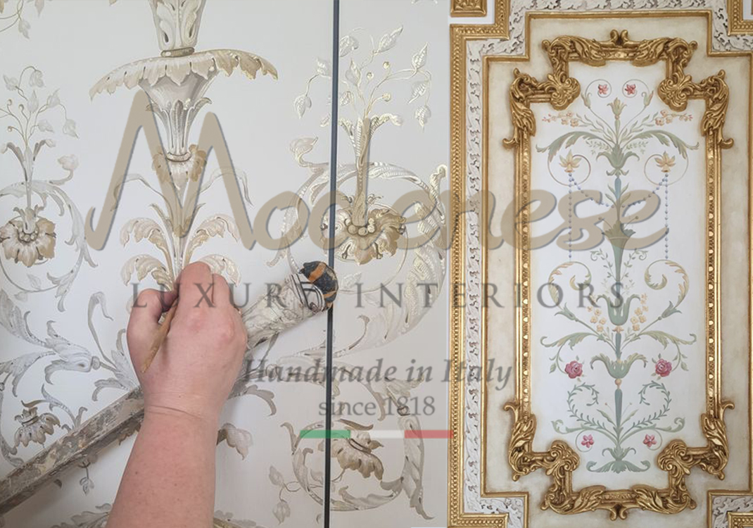 Hand painting design and details on walls by Modenese artist and gold leaf decoration